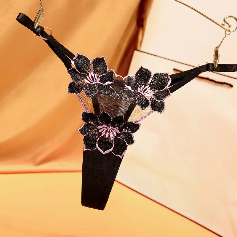 Low-rise slim-fit embroidered briefs