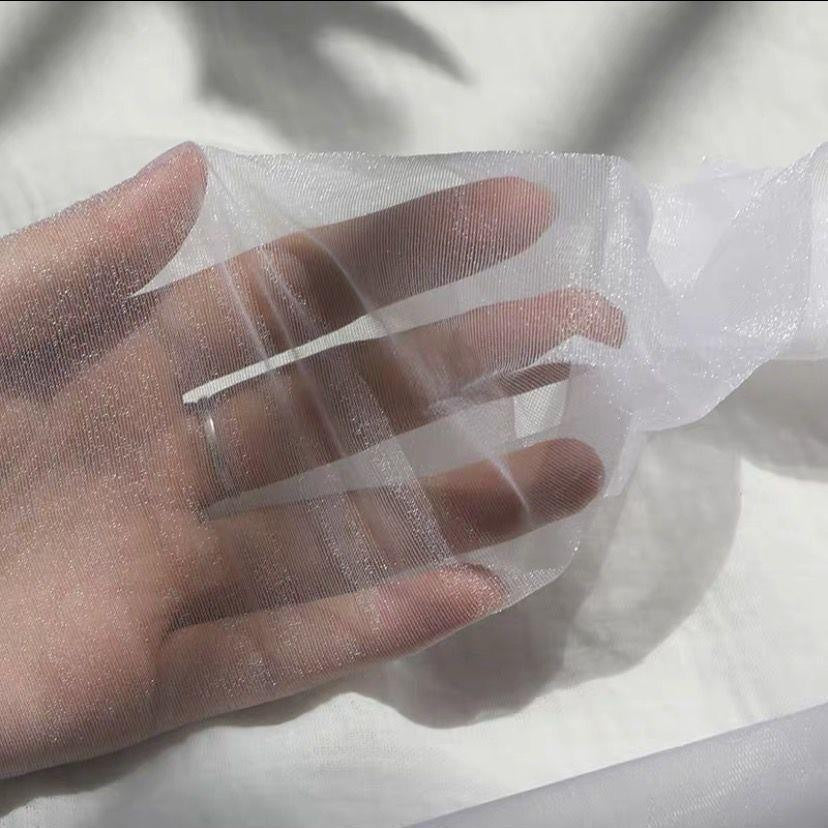 High-end pearlescent stockings and snag-proof stockings