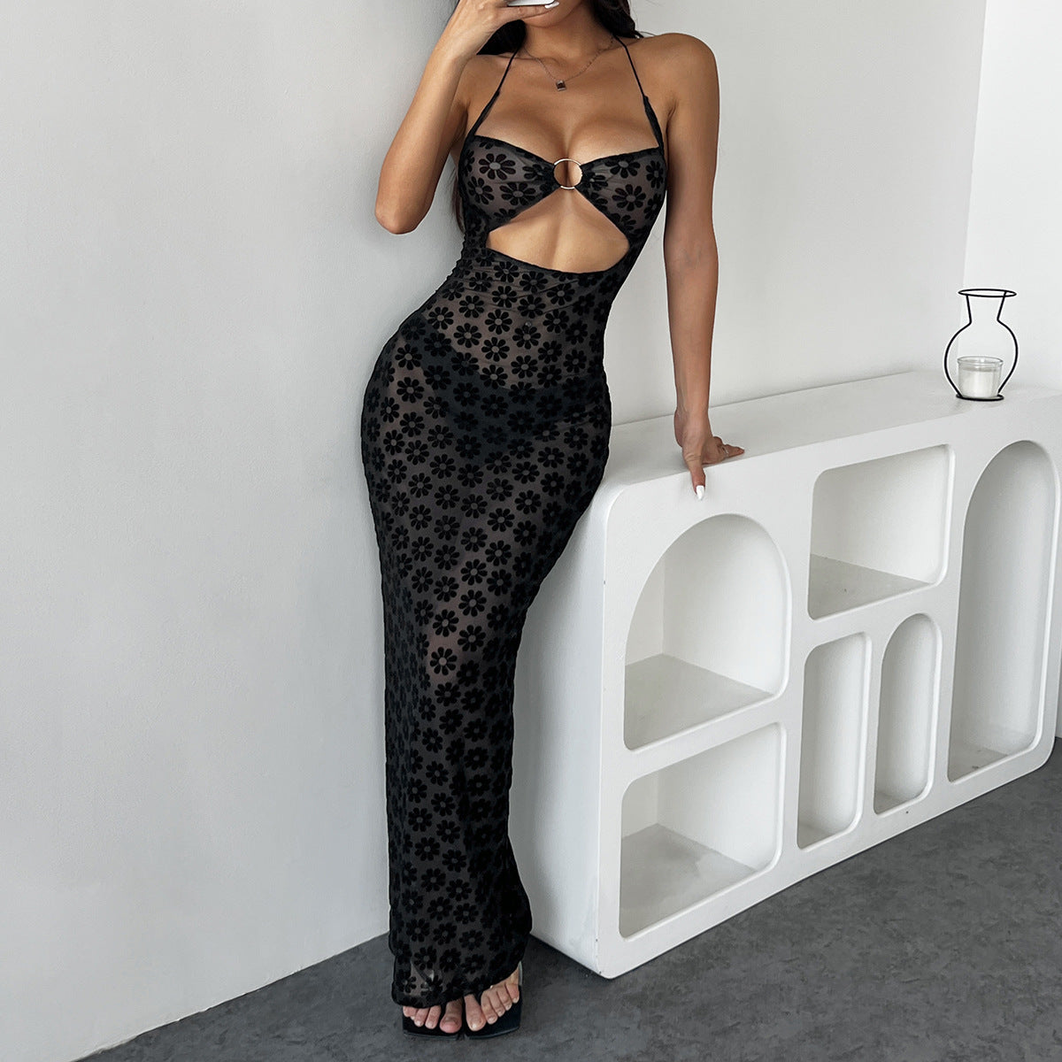 Low-cut metal ring hollow sexy French hip dress for women